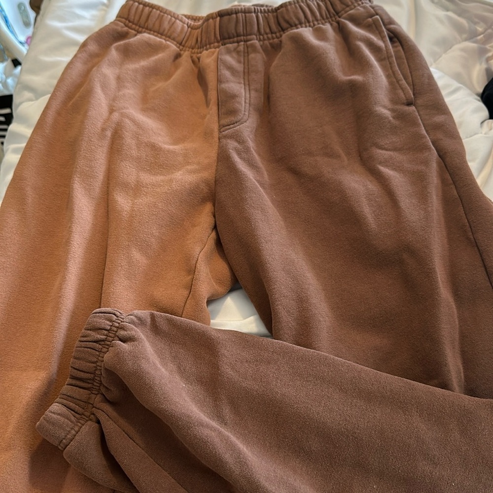 pacsun brown color block sweatpants!